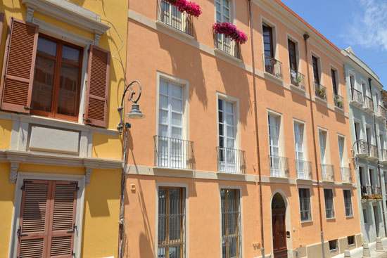 Palazzo Amat (Flores) facciata sulla Via Canelles